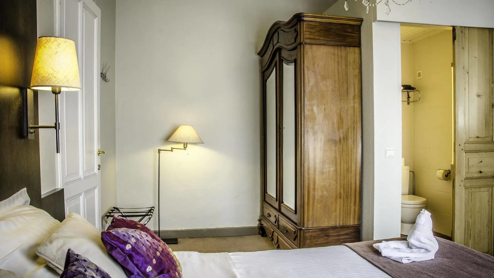 Hotel Gulden Vlies Bruges 2*,